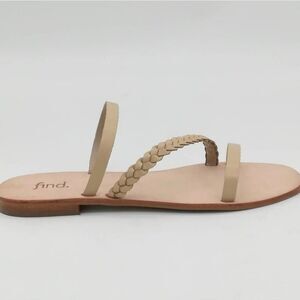 FIND Women's 9.5 Tan Sandals - NEW